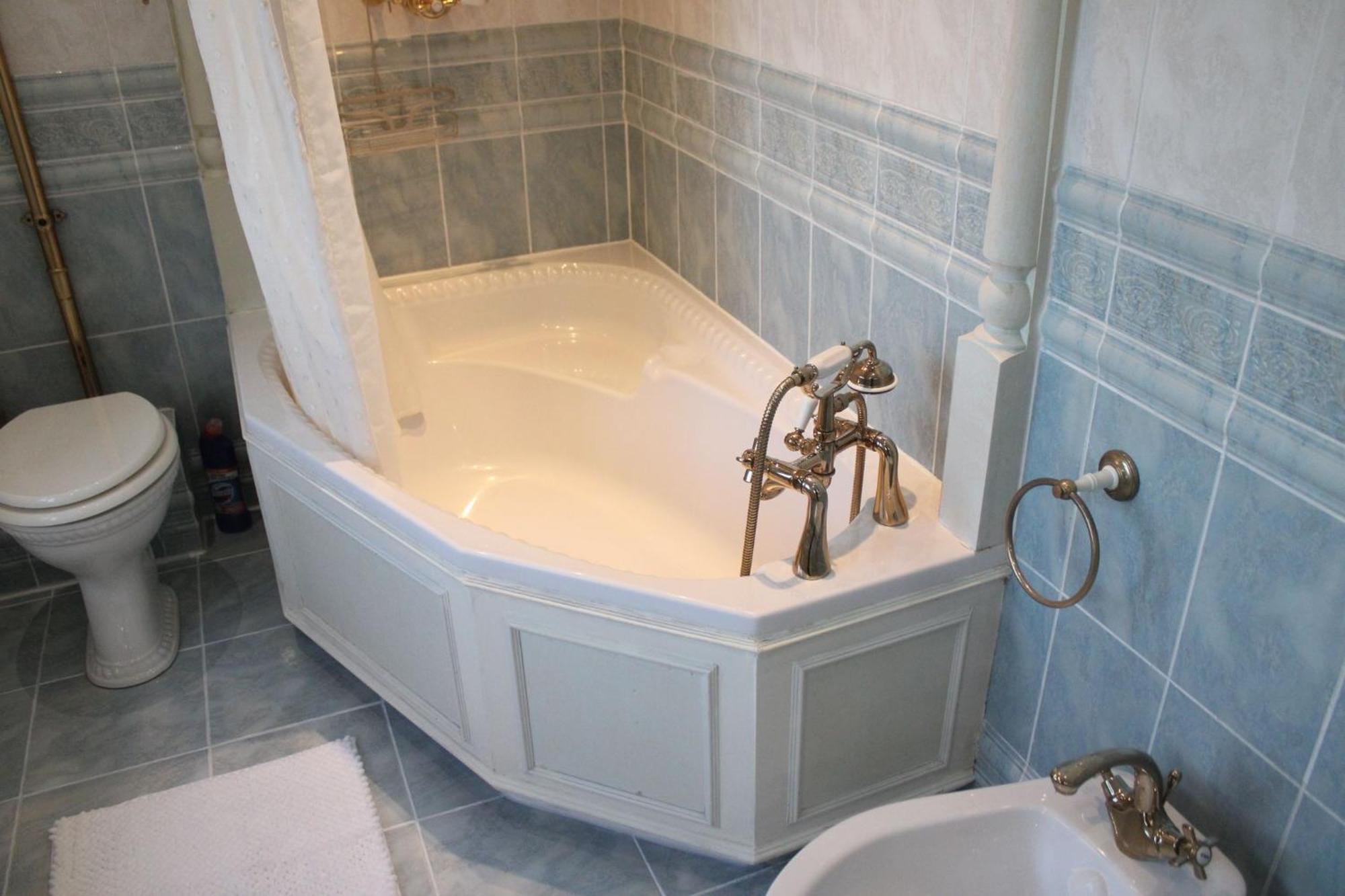 Holiday home Rural Retreat With Hot Tub, Fire Pit & Games *