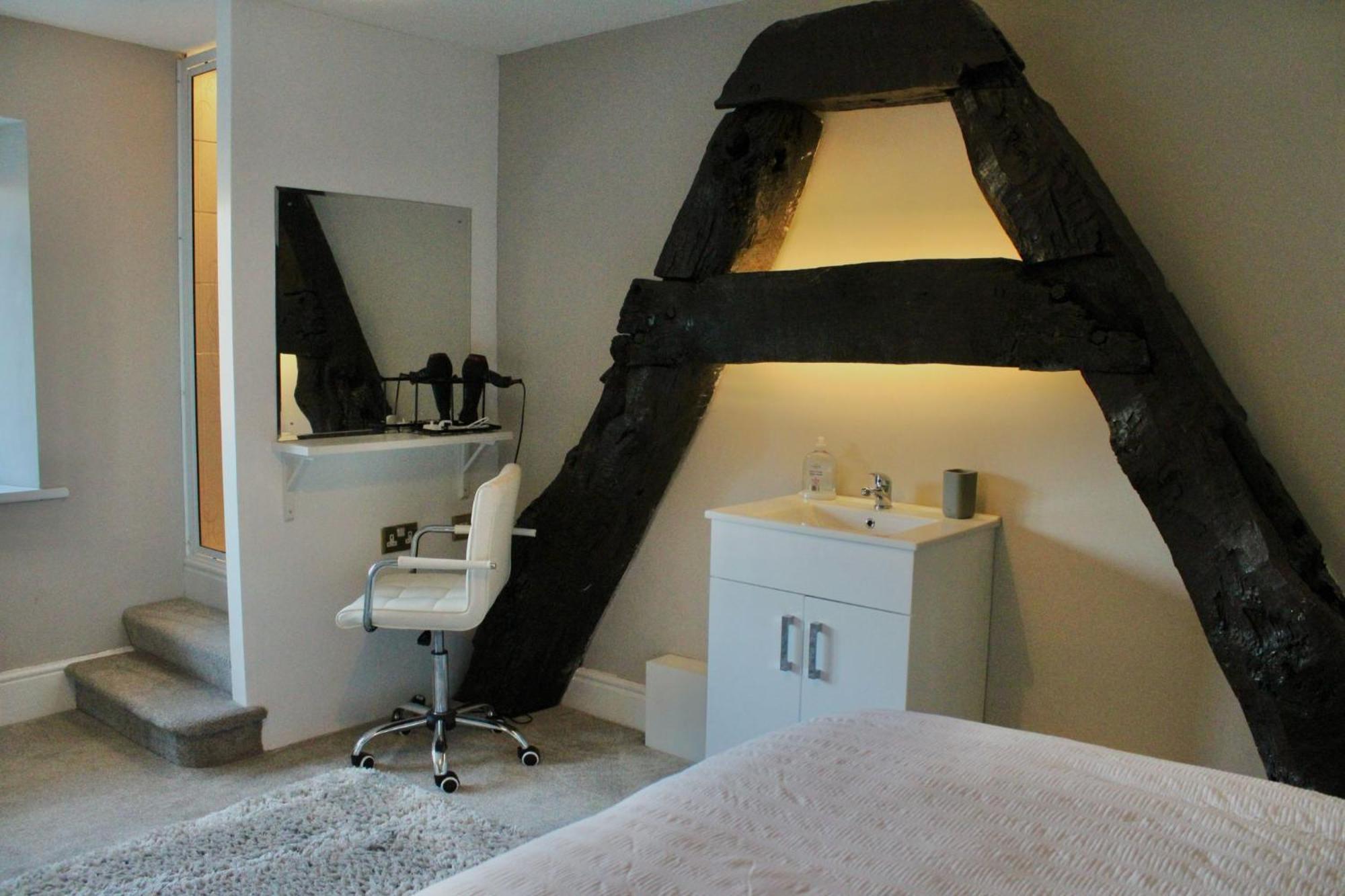 Rural Retreat With Hot Tub, Fire Pit & Games Holiday home *