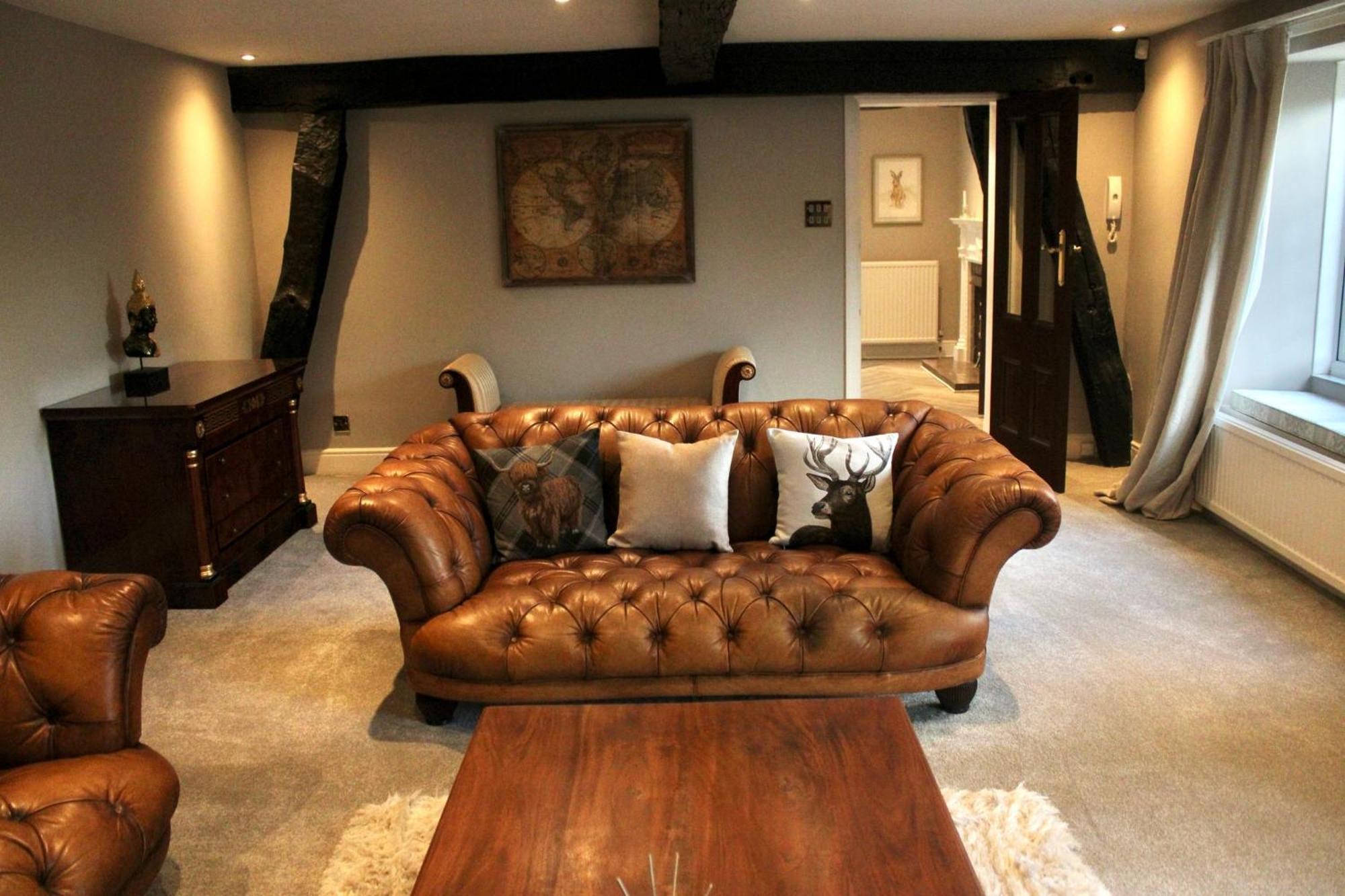 Rural Retreat With Hot Tub, Fire Pit & Games Holiday home *